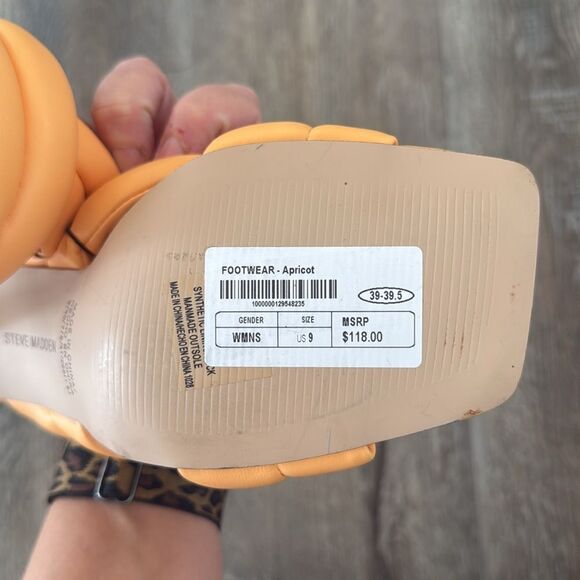 Steve Madden Women's Tenacity quilted high heel sandal Peach Size US 9 NWOB - Picture 8 of 9